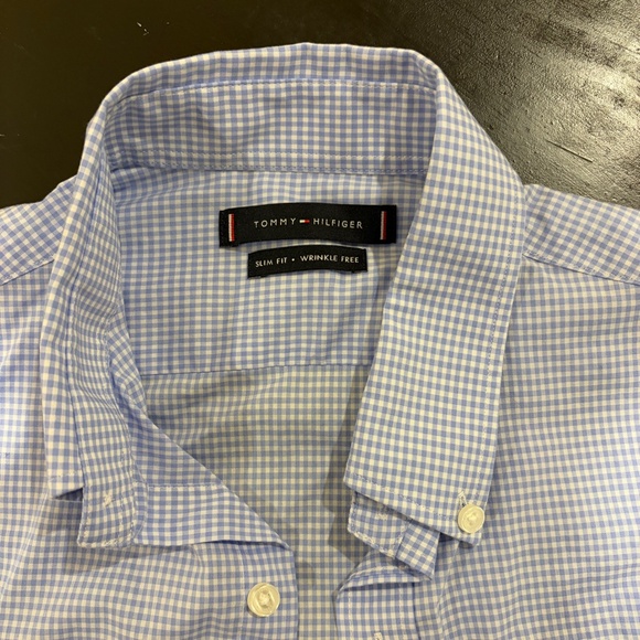 Tommy Hilfiger Men's Slim Fit Gingham Button Down, Size M, EUC - Picture 2 of 4